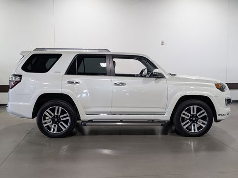 Used 2023 Toyota 4Runner Limited AWD/4WD image 2
