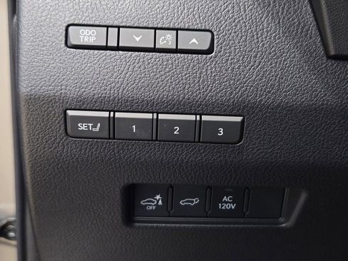 Used 2024 Lexus GX 550 AWD/4WD image 25