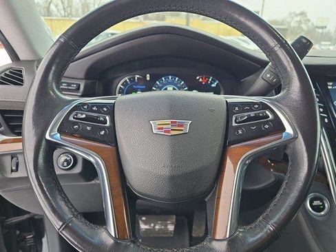 Used 2020 Cadillac Escalade Luxury image 26