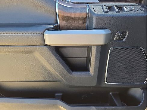 Used 2022 Ford F250 Lariat w/ Lariat Ultimate Package image 21