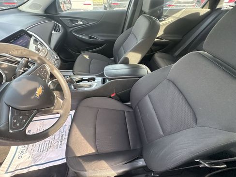 Used 2020 Chevrolet Malibu LT image 20