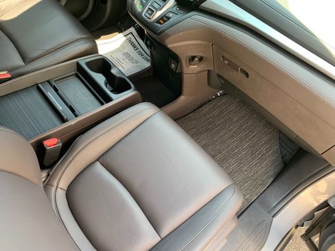 Used 2023 Honda Odyssey EX-L image 56