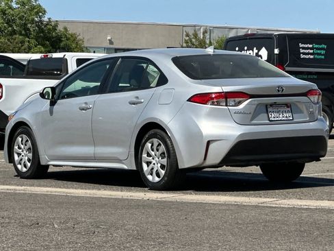 Used 2025 Toyota Corolla LE w/ Carpet Mat Package (TMS) FWD image 6