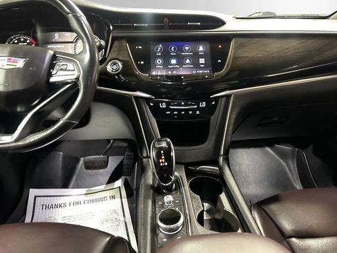 Used 2020 Cadillac XT6 Premium Luxury AWD/4WD image 23