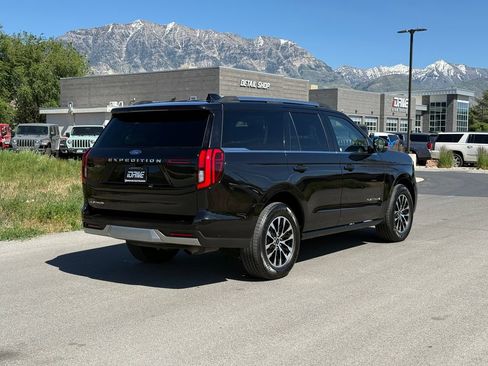 Used 2025 Ford Expedition Platinum AWD/4WD image 9