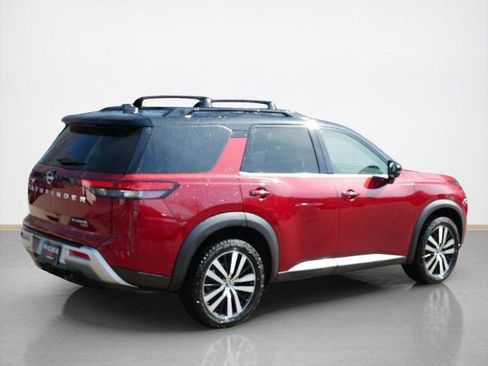 Certified 2023 Nissan Pathfinder Platinum w/ Cargo Package AWD/4WD image 3