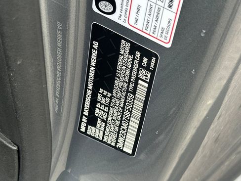 Used 2025 BMW 230i Coupe w/ Premium Package image 40