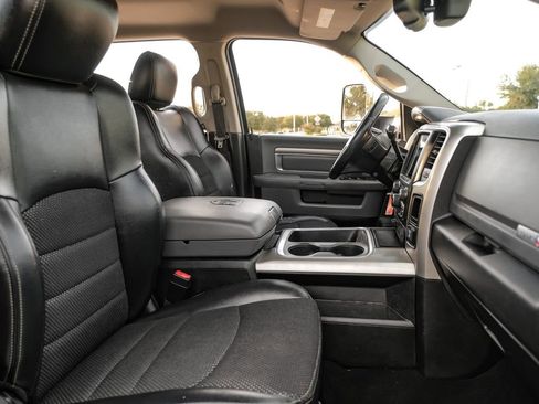 Used 2018 RAM 2500 Lone Star image 25