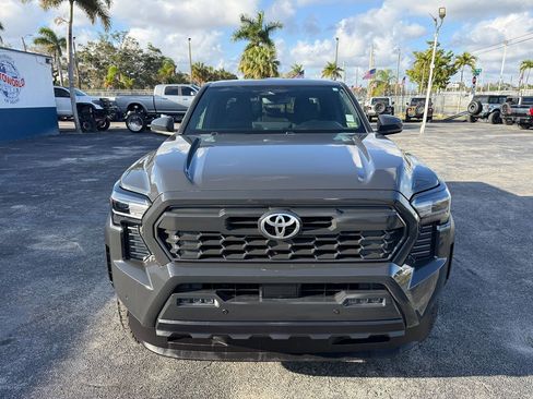 Used 2024 Toyota Tacoma TRD Off-Road w/ TRD Off Road Upgrade Package image 3