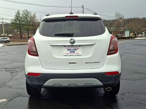 Used 2020 Buick Encore Essence image 7