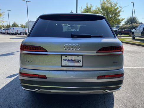 Used 2020 Audi Q7 2.0T Premium Plus w/ Premium Plus Package AWD/4WD image 8