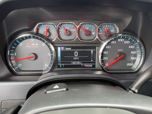Used 2015 Chevrolet Silverado 1500 LT AWD/4WD image 27