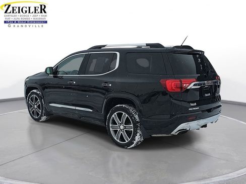 Used 2018 GMC Acadia Denali w/ Technology Package AWD/4WD image 7