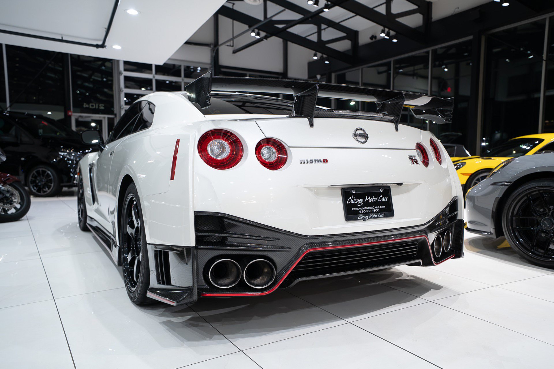 Used 2016 Nissan GT-R NISMO AWD/4WD image 43