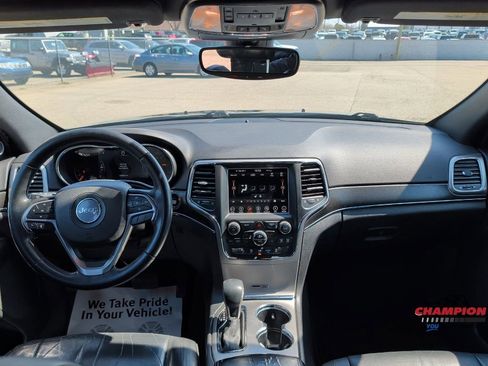 Used 2018 Jeep Grand Cherokee Limited image 18