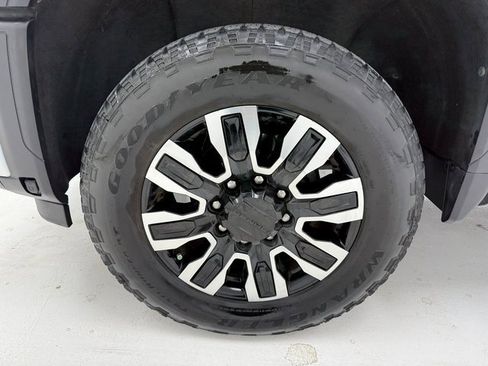 Used 2024 GMC Sierra 2500 Denali Ultimate w/ Max Trailering Package image 7