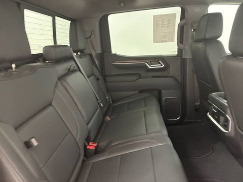 Used 2024 GMC Sierra 1500 SLT w/ SLT Premium Plus Package AWD/4WD image 16