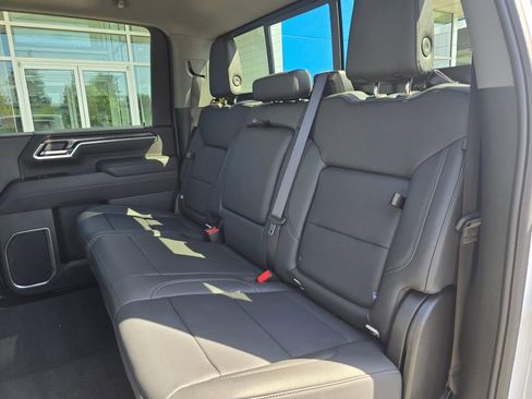 Used 2025 Chevrolet Silverado 2500 LTZ w/ LTZ Plus Package AWD/4WD image 18