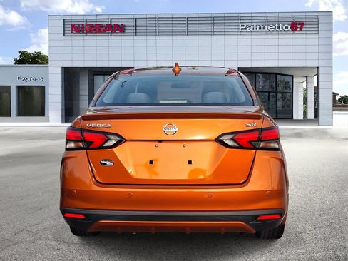 Used 2020 Nissan Versa SR FWD image 5