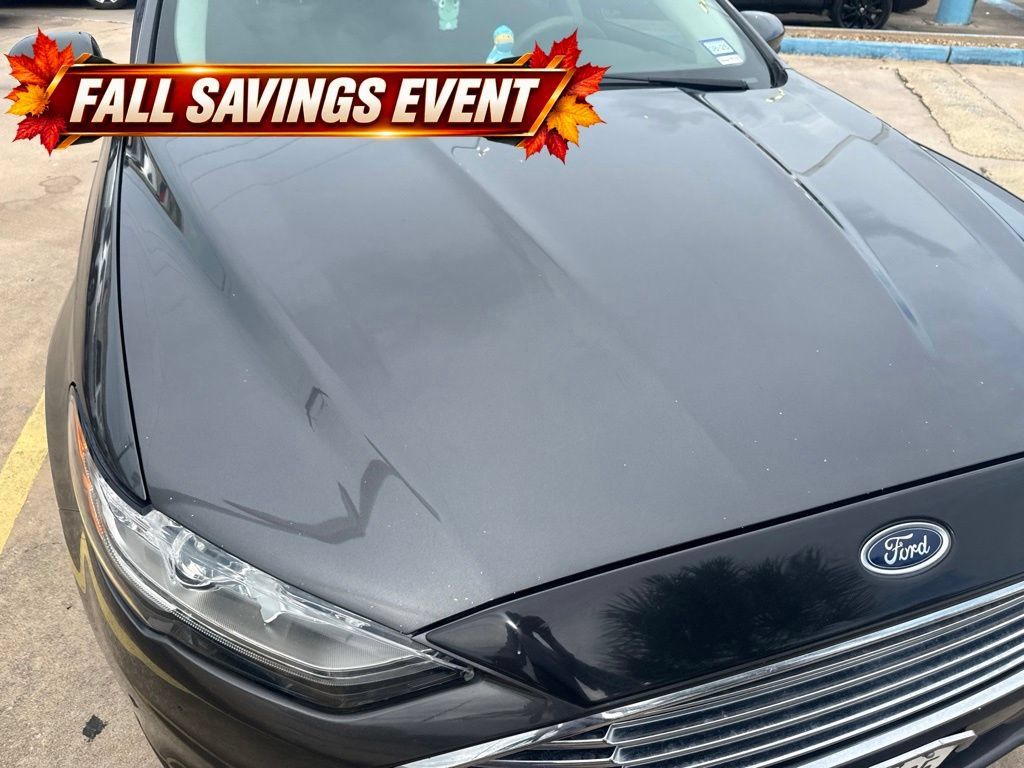 Used 2018 Ford Fusion SE FWD image 9
