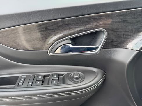 Used 2016 Buick Encore Convenience FWD image 22