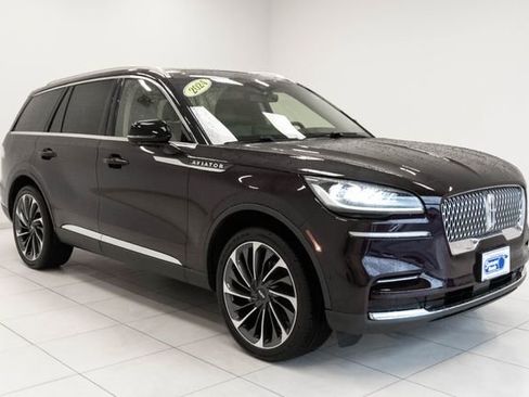 Used 2024 Lincoln Aviator Reserve w/ Equipment Group 201A image 9