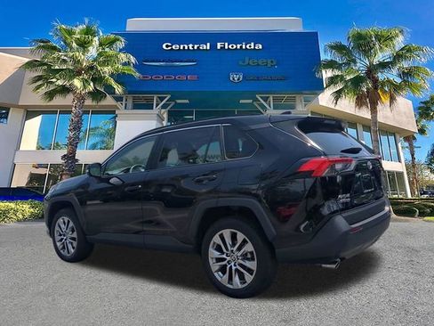 Used 2023 Toyota RAV4 XLE Premium FWD image 7