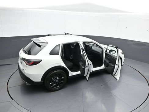 Certified 2024 Honda HR-V Sport image 43