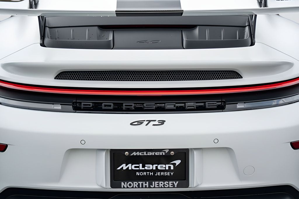 Used 2026 Porsche 911 GT3 RWD image 18