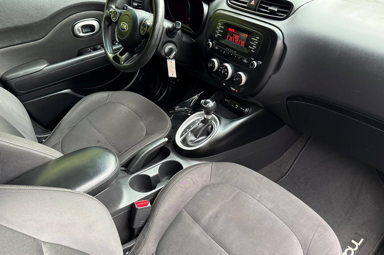 Used 2015 Kia Soul FWD image 16