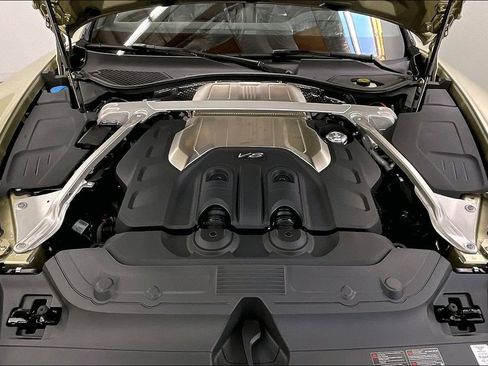 Used 2024 Bentley Continental GT V8 image 15