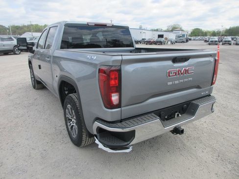New 2026 GMC Sierra 1500 SLE w/ Max Trailering Package AWD/4WD image 9