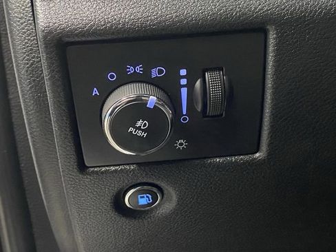 Used 2016 Jeep Grand Cherokee Limited image 26