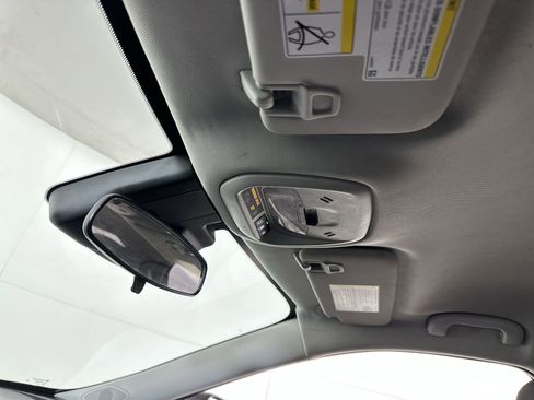 Used 2024 Chevrolet Trax LS image 55