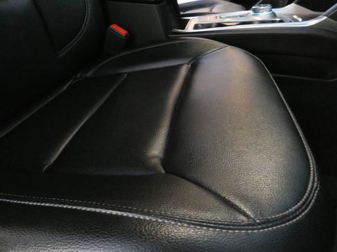 Used 2020 Ford Explorer XLT w/ Equipment Group 202A image 31