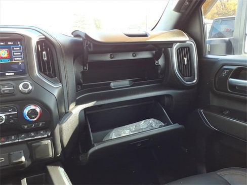 Used 2023 GMC Sierra 3500 AT4 w/ AT4 Premium Plus Package image 25