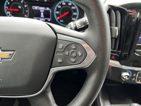 Used 2020 Chevrolet Traverse LS image 30