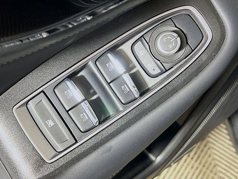 Used 2025 Subaru Outback Limited w/ Popular Package #2 AWD/4WD image 16