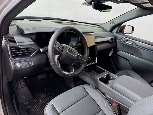 New 2026 GMC Acadia AT4 w/ Luxury Package AWD/4WD image 3
