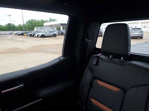 Used 2019 GMC Sierra 1500 AT4 w/ AT4 Premium Package AWD/4WD image 13