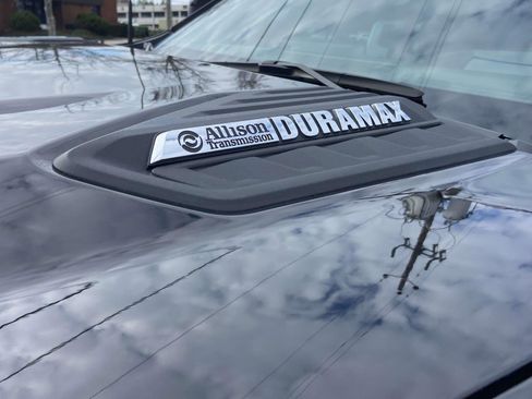 Used 2024 Chevrolet Silverado 3500 LTZ w/ LTZ Plus Package image 29