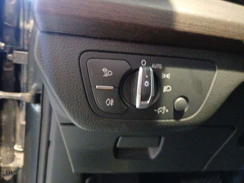 Used 2022 Audi Q5 2.0T Premium w/ Convenience Package image 38