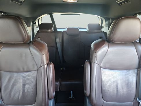 Used 2021 Toyota Sienna Platinum FWD image 22