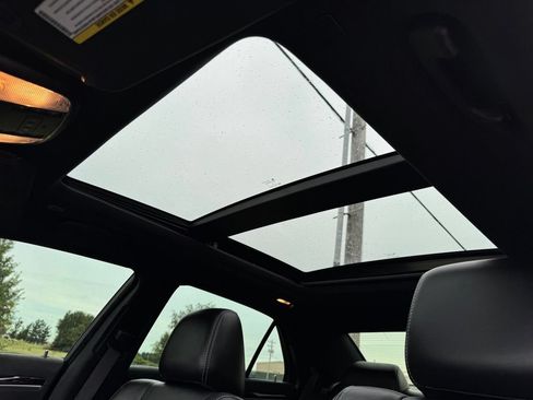 Used 2022 Chrysler 300 S RWD image 14