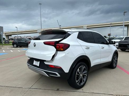 Used 2022 Buick Encore GX Select FWD image 16
