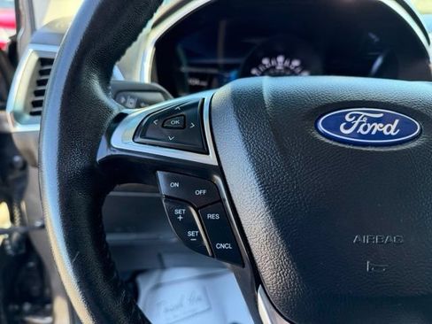Used 2019 Ford Edge Titanium FWD image 27