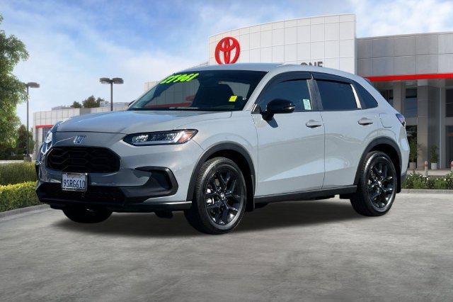 Used 2025 Honda HR-V Sport image 9