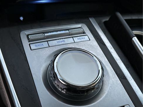 Used 2024 Genesis GV80 3.5T w/ Prestige Package image 21