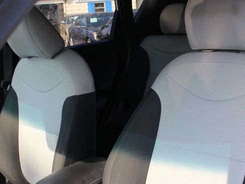 Used 2014 Kia Soul image 12