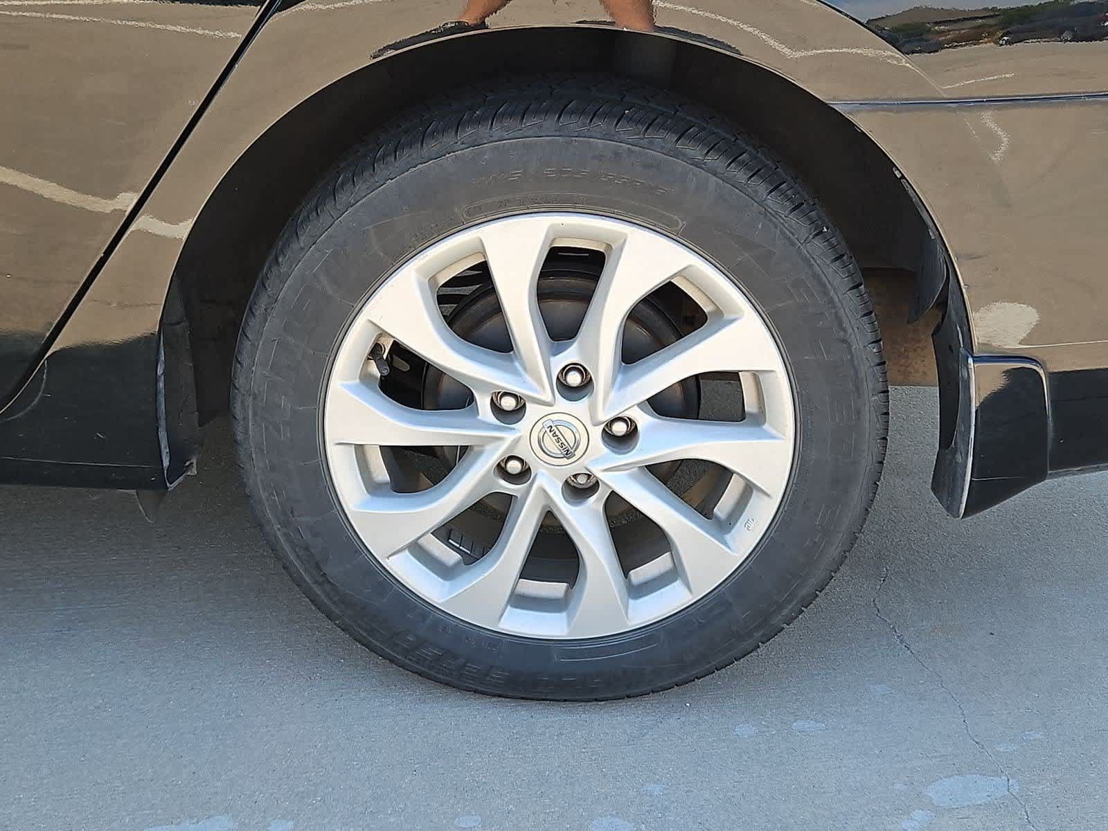 Used 2019 Nissan Sentra SV FWD image 13